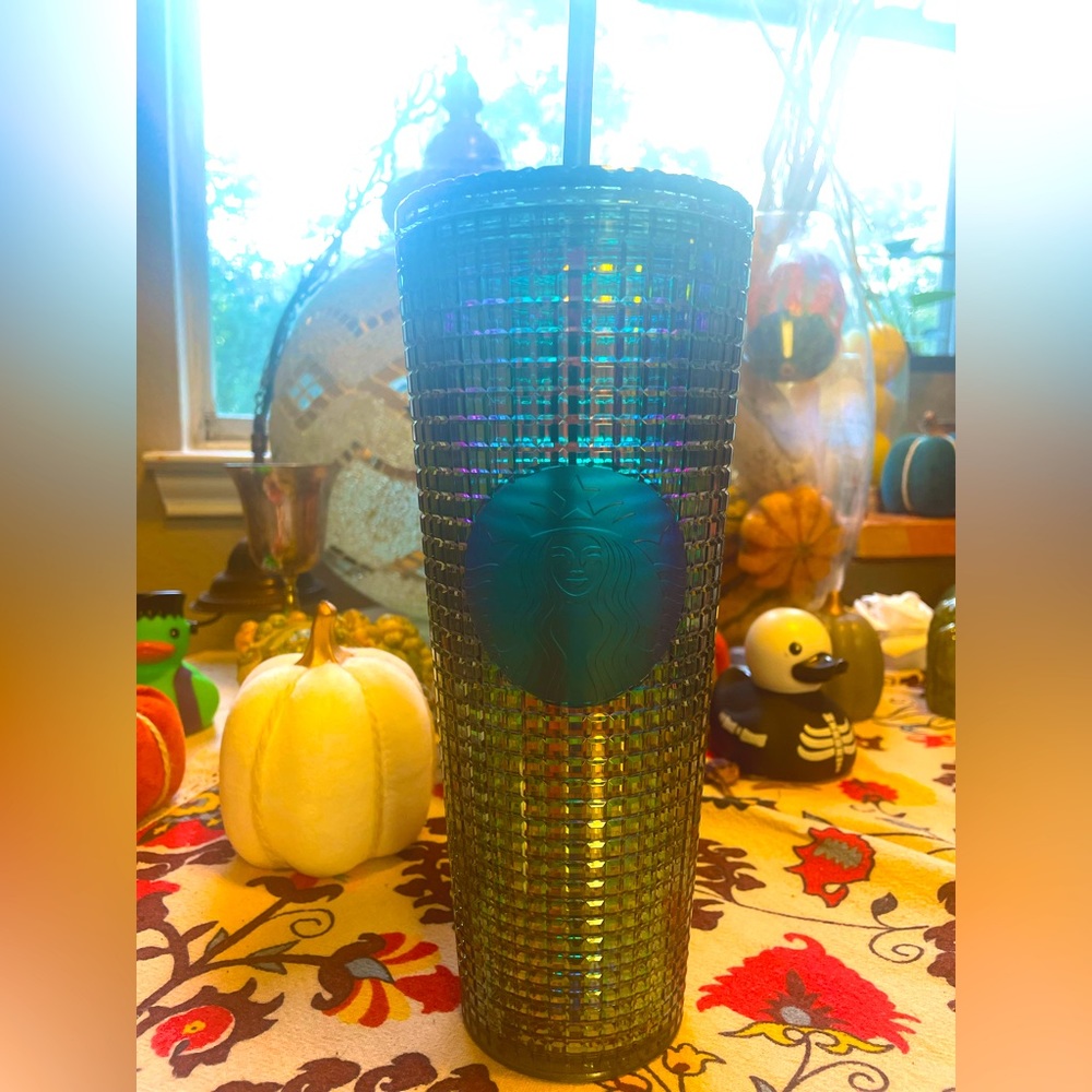 BNWT Starbucks Rainforest Grid Venti Cold Cup